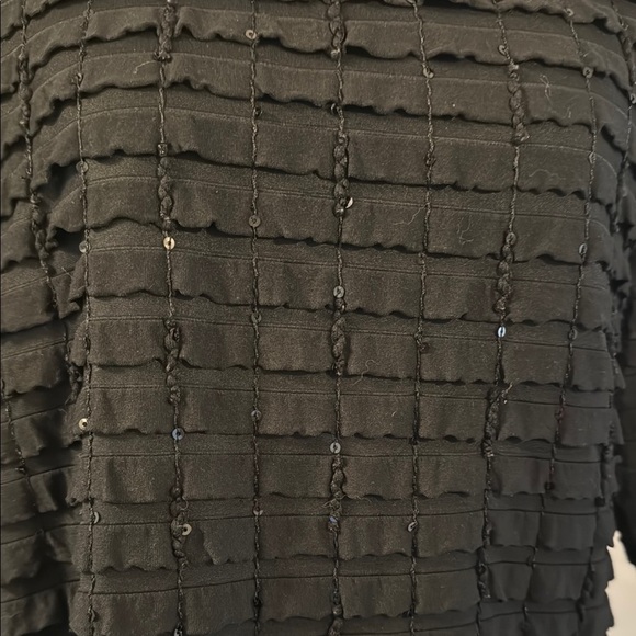 Elegant Black Textured Women's Top with sequins. Size Med. - Picture 2 of 8